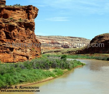 Scenic Byway of Highway 128 along Colorado River, Utah, USA