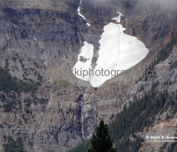 (close-up) Mount Robson, Canadian Rockies, British Columbia,