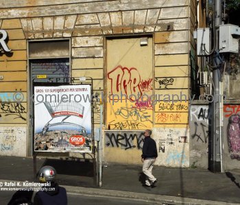 Graffiti, Via Carlo Alberto,   thre other side of Rome