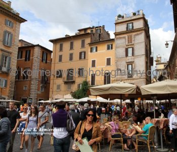 Colorful square - Piazza della Rotonda  next to Pantheon, Rome