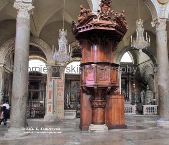 La chiesa del Santissimo Nome di Gesù,    Rome