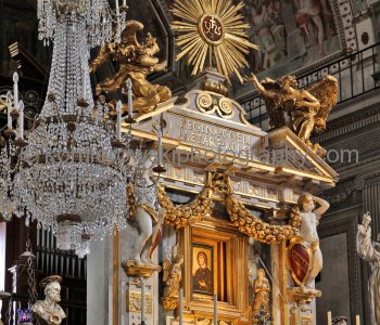 La chiesa del Santissimo Nome di Gesù,    Rome
