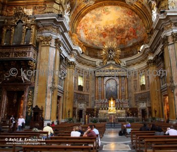 La chiesa del Santissimo Nome di Gesù,    Rome