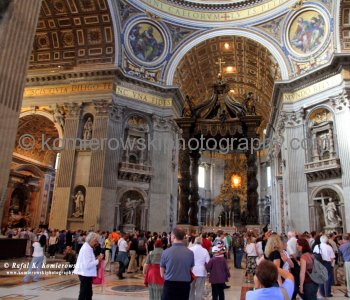 The Papal Altar. Saint Peter s Basilica,  Città del Vaticano