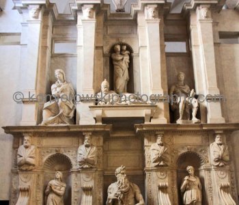 Mosè di Michelangelo  Basilica di San Pietro in Vincoli,  Rome