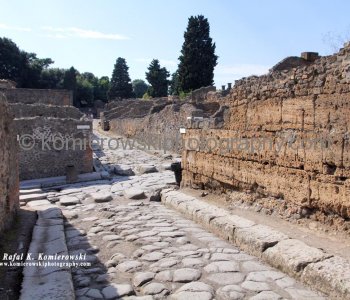 The typical streets in Pompeii were built of paving stones of basalt, a rugged igneous rock.