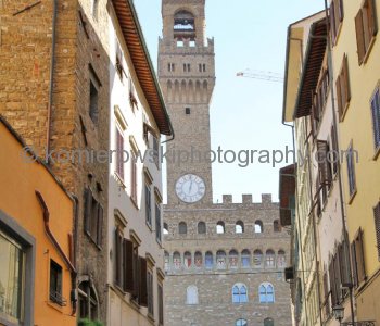 On the way to see the Palazzo Vecchio, which is a fortified palace that was built for the wealthy Medici family in Florence