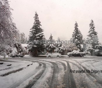 The first snowfall hits Calgary…after summer. October 2022