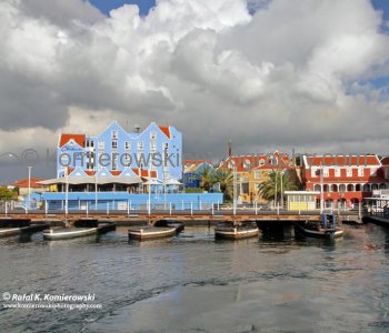 View of Otrabanda, the other district divided  by the Santa Anna Bay, Willemstad