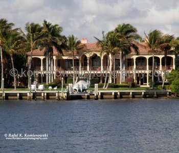 View from SR  a.k.a. Highway A1A  south of West Palm Beach, on the way to Fort Lauderdale