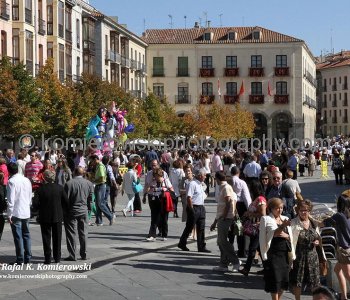 Crowds in Avila....(Saturday, October 15, 2011, St Teresa of Avila , Feast Day: October 15th)