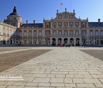 on the way to Castilla- La Mancha region  the most compelling reason to visit Aranjuez is the Royal Palace with Jardin del Principe,  UNESCO World Heritage Site