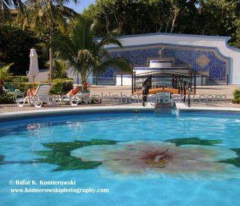 Swiming pool at RIU Palace in Playacar, Playa del Carmen, Mayan Riviera
