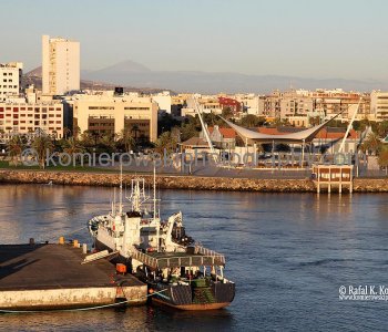 Wednesday, November 2, 2011   – Day 6,  Las Palmas de Gran Canaria, Spain, 28^ 08’ 24” N,  15^25’ 27” West   -  arrived at 7:45 AM
