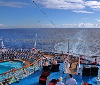 Thursday, November 3, 2011   – Day 7, Atlantic Ocean, sailing to Freeport, Bahamas,  early morning overcast, sunny, +23C, 27^ 08’ 49” N,  20^27’ 56” West   -  at   8:08,  wind 59 km-front 27^ 11’ 50” N,  23^39’ 27” West   -       at 16:46 speed 20.19kn=37