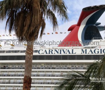 Thursday, November 10 , 2011 – Day 14,   Freeport, Grand Bahamas, 26^ 31’ 15” N,  78^46’ 23” West, time wind 20 km/h, temp. +23.8C, humidity 73%, departure at  20:18