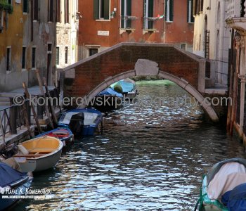 In Venice is a lot more to be seen off the beaten path....