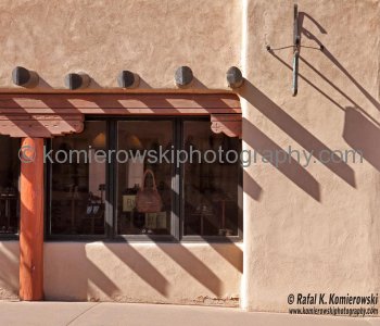 The old -mud city- known  for its adobe houses – was transformed into a city proud of its peculiarities and its blend of tradition and modernity...