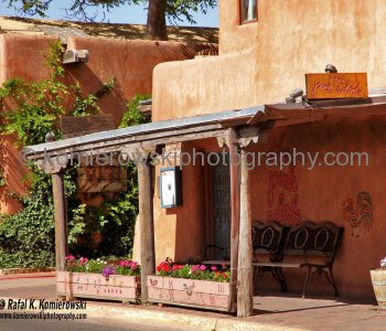 Santa Fe –UNESCO Creative City- is the city well known as a center for arts that reflect the multicultural character… also the oldest capitol city in the United States.