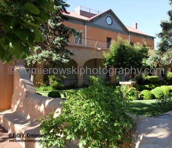 Green garden next to San Felipe de Neri Catholic Church, Old Town Albuquerque, New Mexico