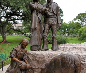 Tejano Monument....a massive 250-ton tribute to Texas early Spanish and Mexican explorers, settlers and their descendants...all Texans and Americans to be proud of!!