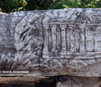 Relief carving of a cart may depict a portable Ark of the Covenant