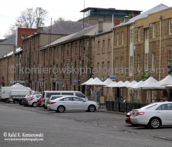 Salamanca Market highlights fine Tasmanian art and craft including hand-worked glass, innovative design in Tasmanian timbers, stylish clothing, and bold ceramics.