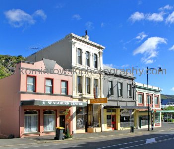 Port Chalmers offers a unique range of historic buildings, an electic mix of shops and stunning  views from several lookouts around the town