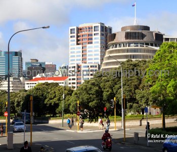 ....exploring on foot...Wellington is very compact, perched on the edge of a stunning natural harbor.....