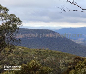 View from the highway on the way to Jenolan Caves from Katoomba, Blue Mountains,   New South Wales, Australia
