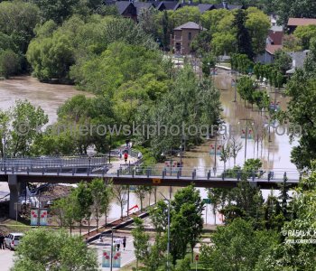 Memorial Drive NW near Calgary Curling Club, Bow River, Calgary Flood (June) 2013, Alberta