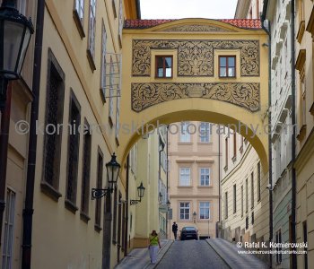 ...Walking is really the best way to explore Prague,   sightseeing highlights of this beautiful city...