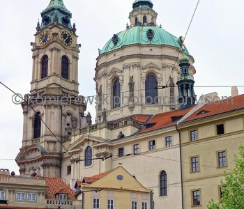 ...Walking is really the best way to explore Prague,   sightseeing highlights of this beautiful city...