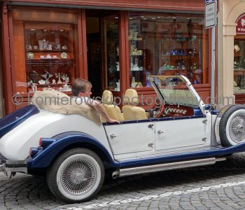 ...Walking is really the best way to explore Prague,   sightseeing highlights of this beautiful city...
