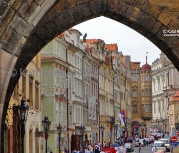 ...Walking is really the best way to explore Prague,   sightseeing highlights of this beautiful city...