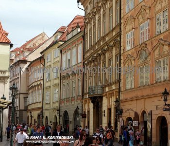 ...Walking is really the best way to explore Prague,   sightseeing highlights of this beautiful city...