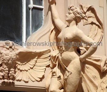 ...Walking is really the best way to explore Prague,   sightseeing highlights of this beautiful city...