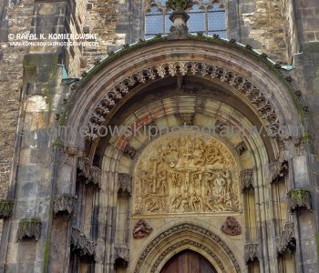 ...Walking is really the best way to explore Prague,   sightseeing highlights of this beautiful city...