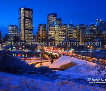 Early morning-leaving Calgary. The Trans Canada Highway is a very scenic drive through the Canadian Rockies. From Calgary via Banff and the Rogers Pass to Revelstoke is 428 kilometers.