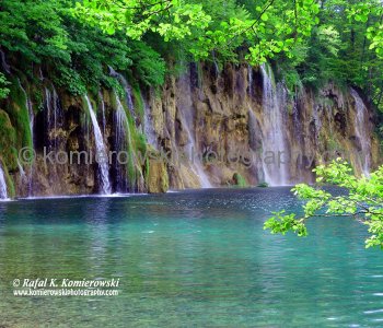 Plitvice Lakes National Park or in  Croatian: Nacionalni park Plitvička jezera,
