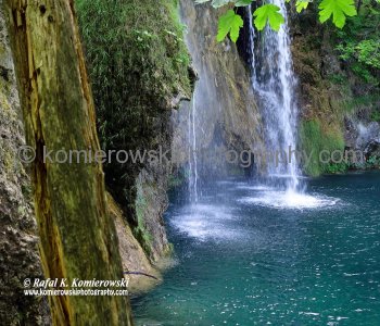 Plitvice Lakes National Park or in  Croatian: Nacionalni park Plitvička jezera,