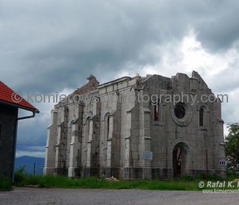 Bunic...RC church in Bunić, torch down by chetniks and partisans in WW II 1942, there all Catholics killed (or ordered to leave their homes) after Homeland war Serbs leave village by order of Bunić brigade commander...
