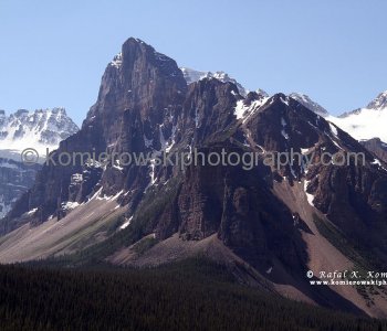 Rockies along local highway from Lake Louise to Moraine Lake, Banff National Park, Canada